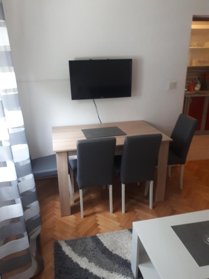 Apartments Mamich Kaštela エクステリア 写真
