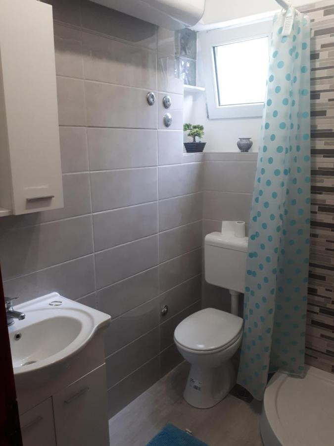 Apartments Mamich Kaštela エクステリア 写真