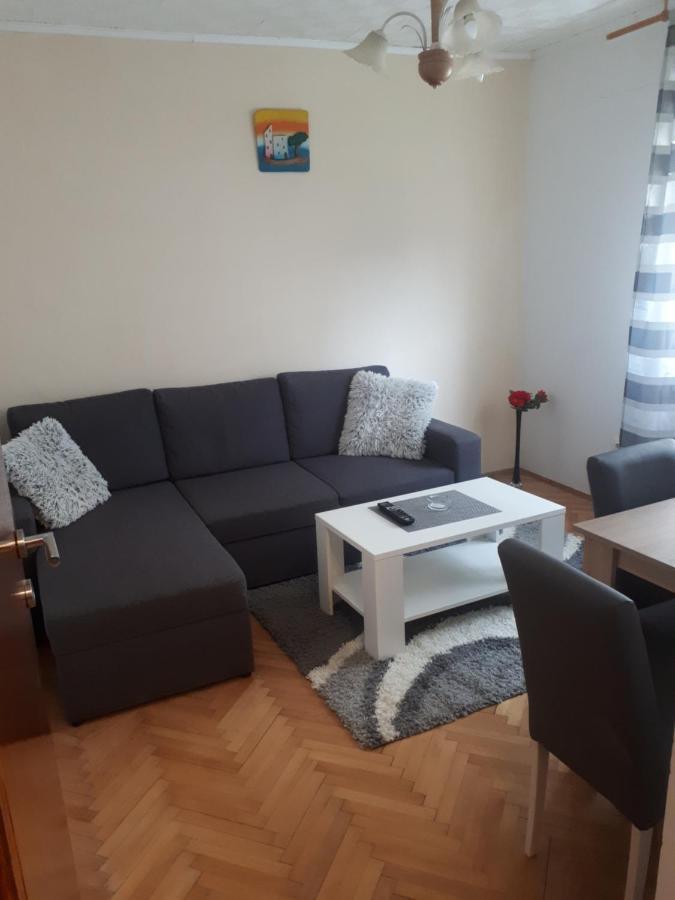 Apartments Mamich Kaštela エクステリア 写真