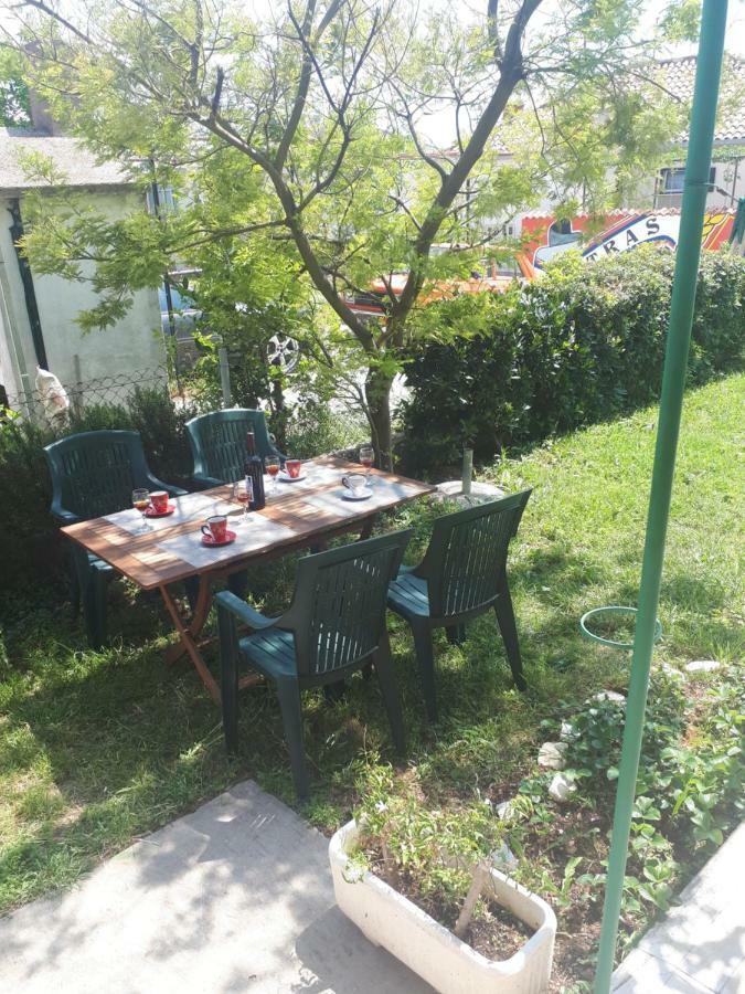 Apartments Mamich Kaštela エクステリア 写真