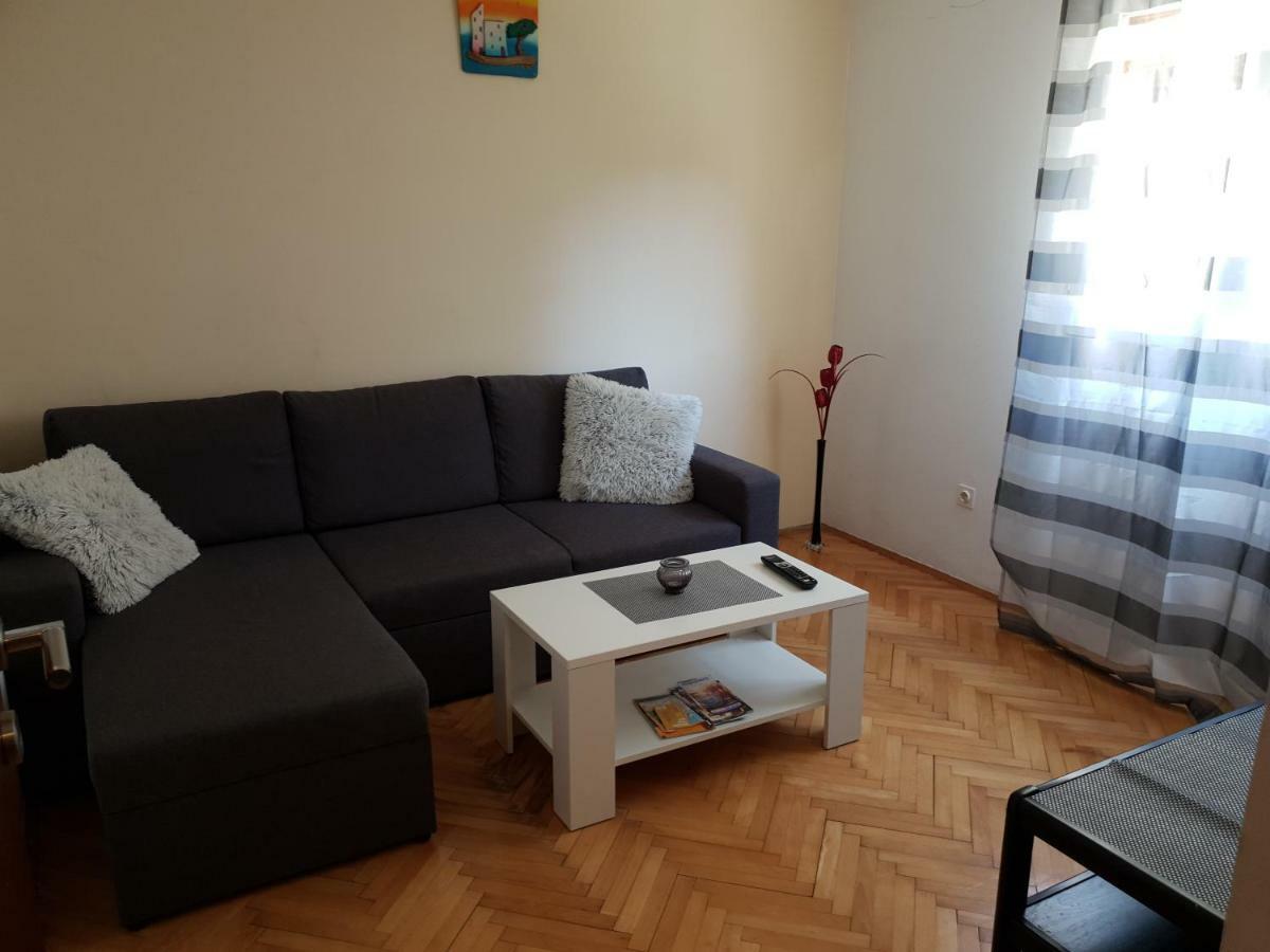 Apartments Mamich Kaštela エクステリア 写真